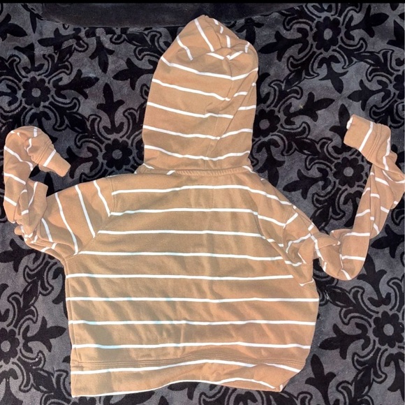 Bundle of Women’s crop hoodies - Picture 4 of 6